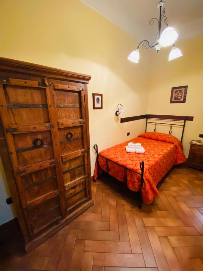 B&B Conte Cavour Neapel Exteriör bild