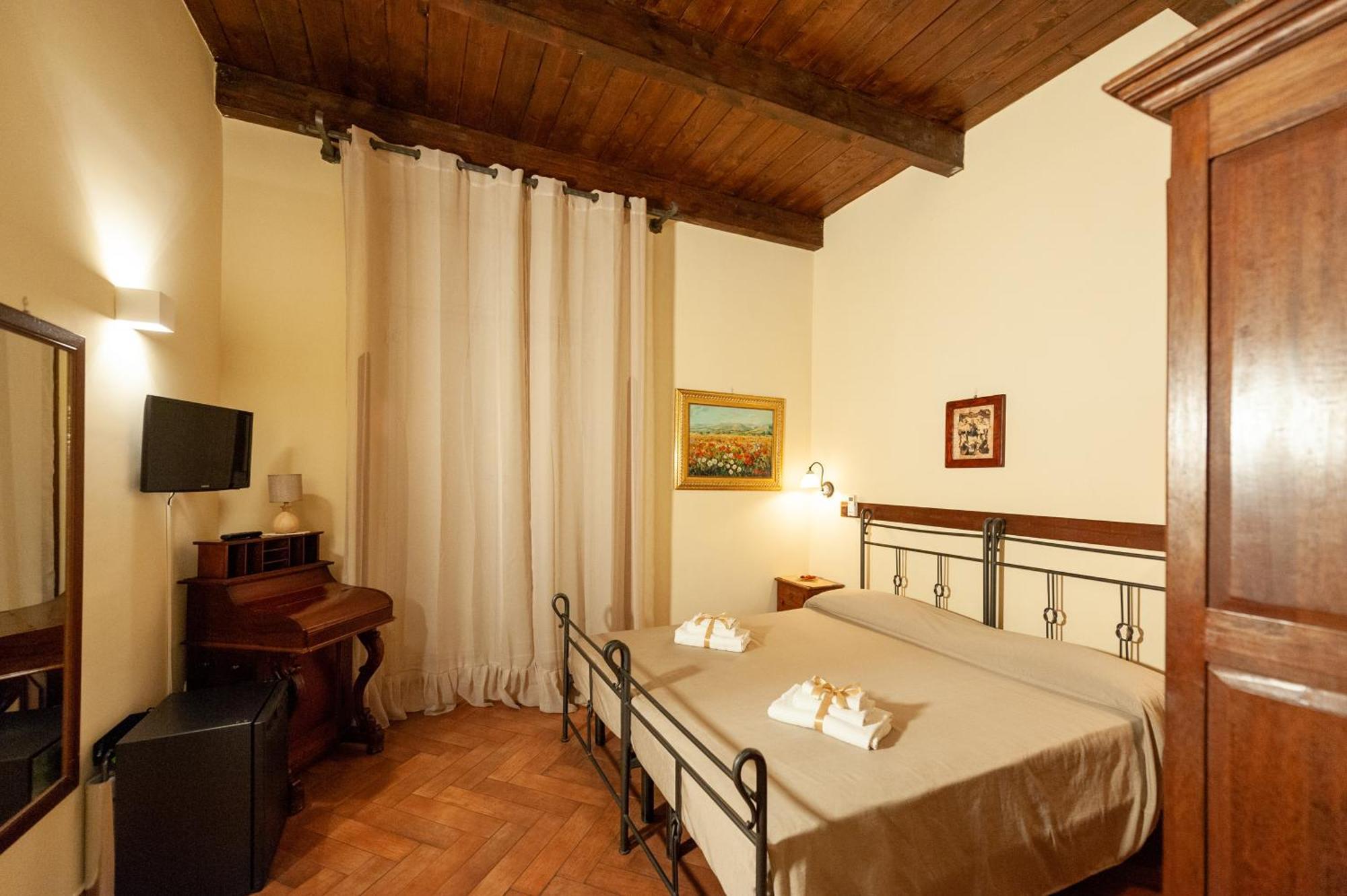 B&B Conte Cavour Neapel Exteriör bild