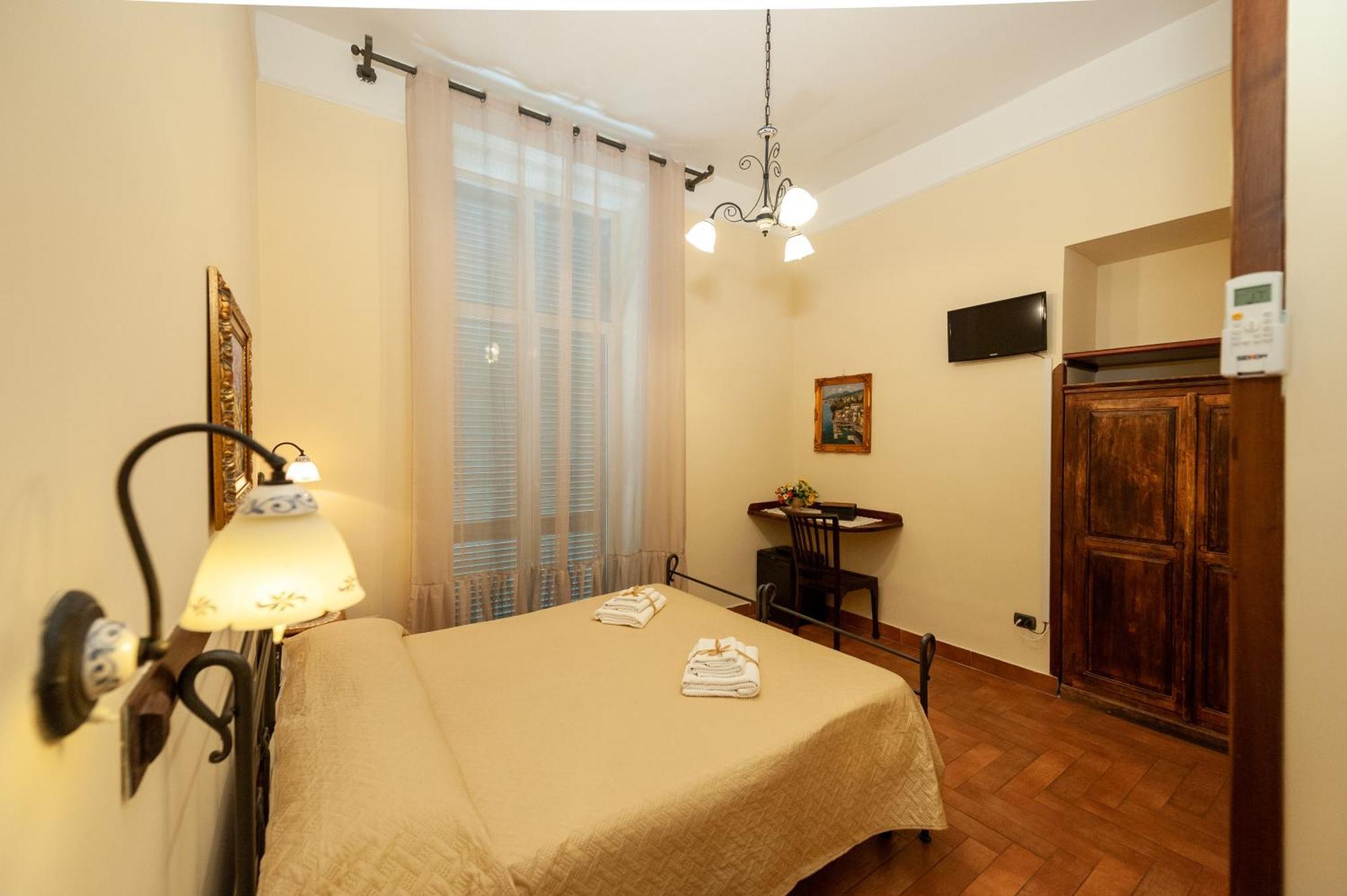 B&B Conte Cavour Neapel Exteriör bild