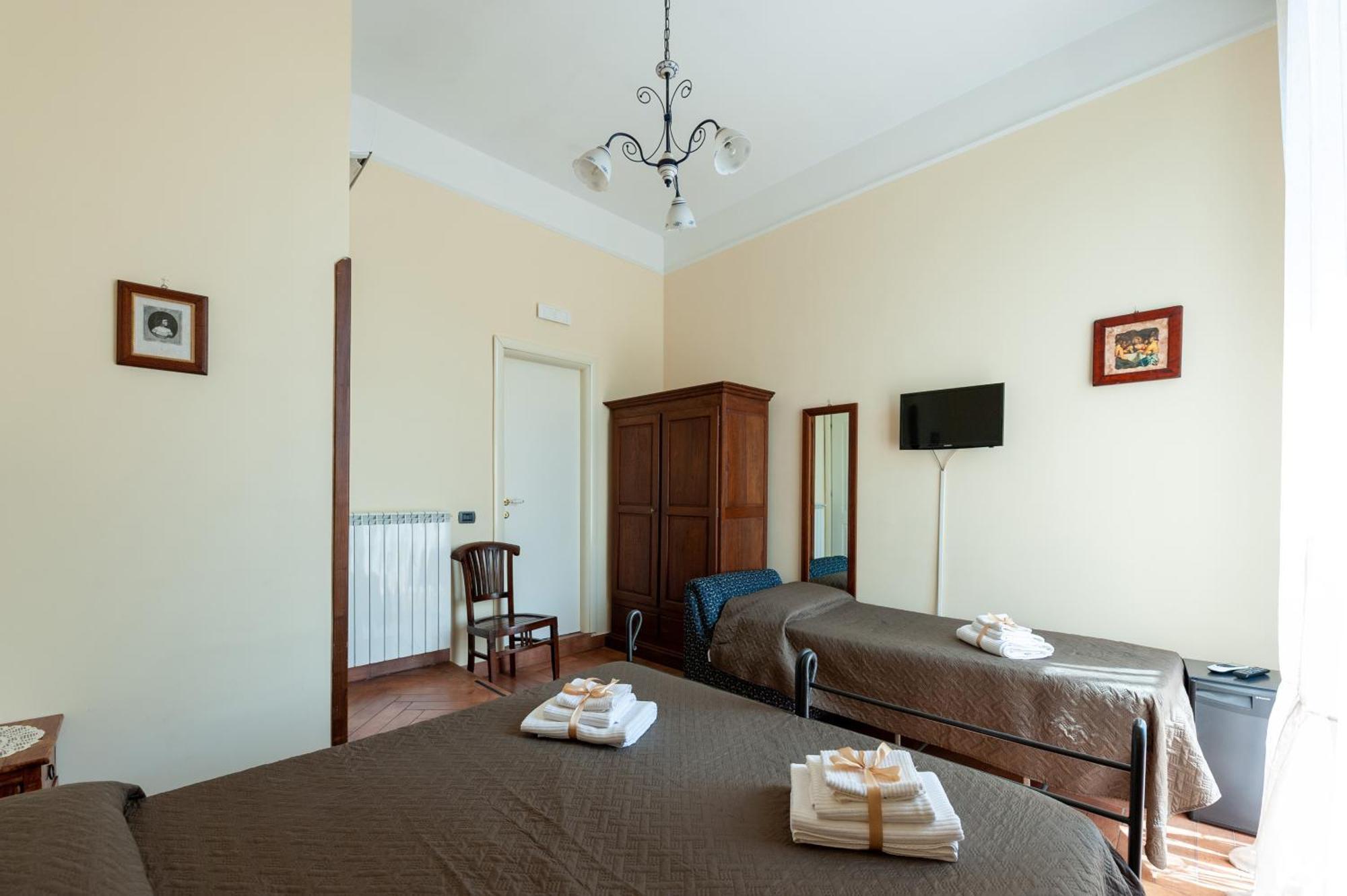 B&B Conte Cavour Neapel Exteriör bild