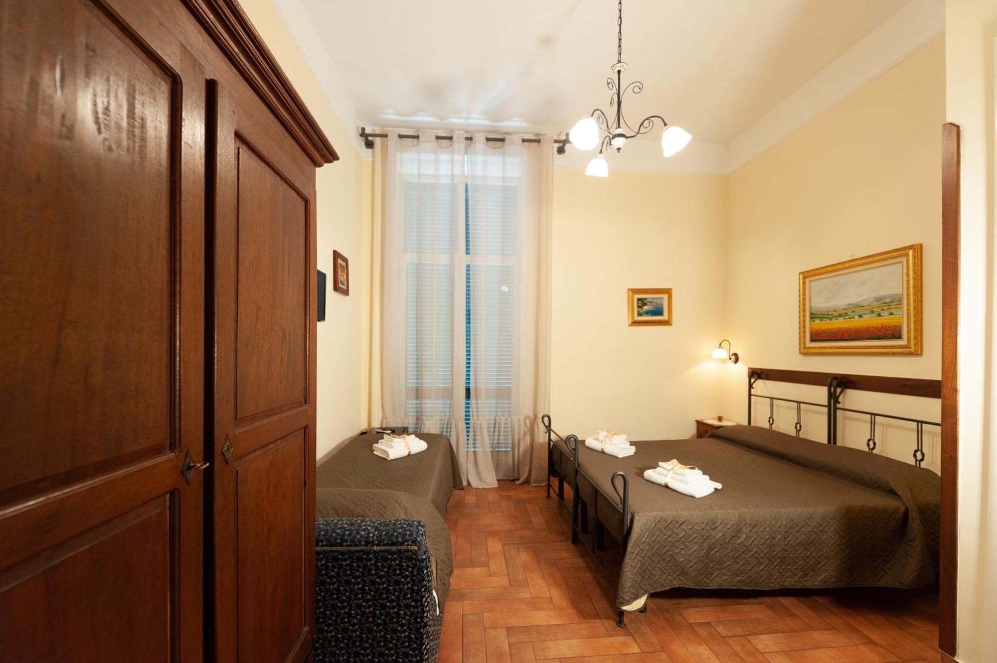 B&B Conte Cavour Neapel Exteriör bild