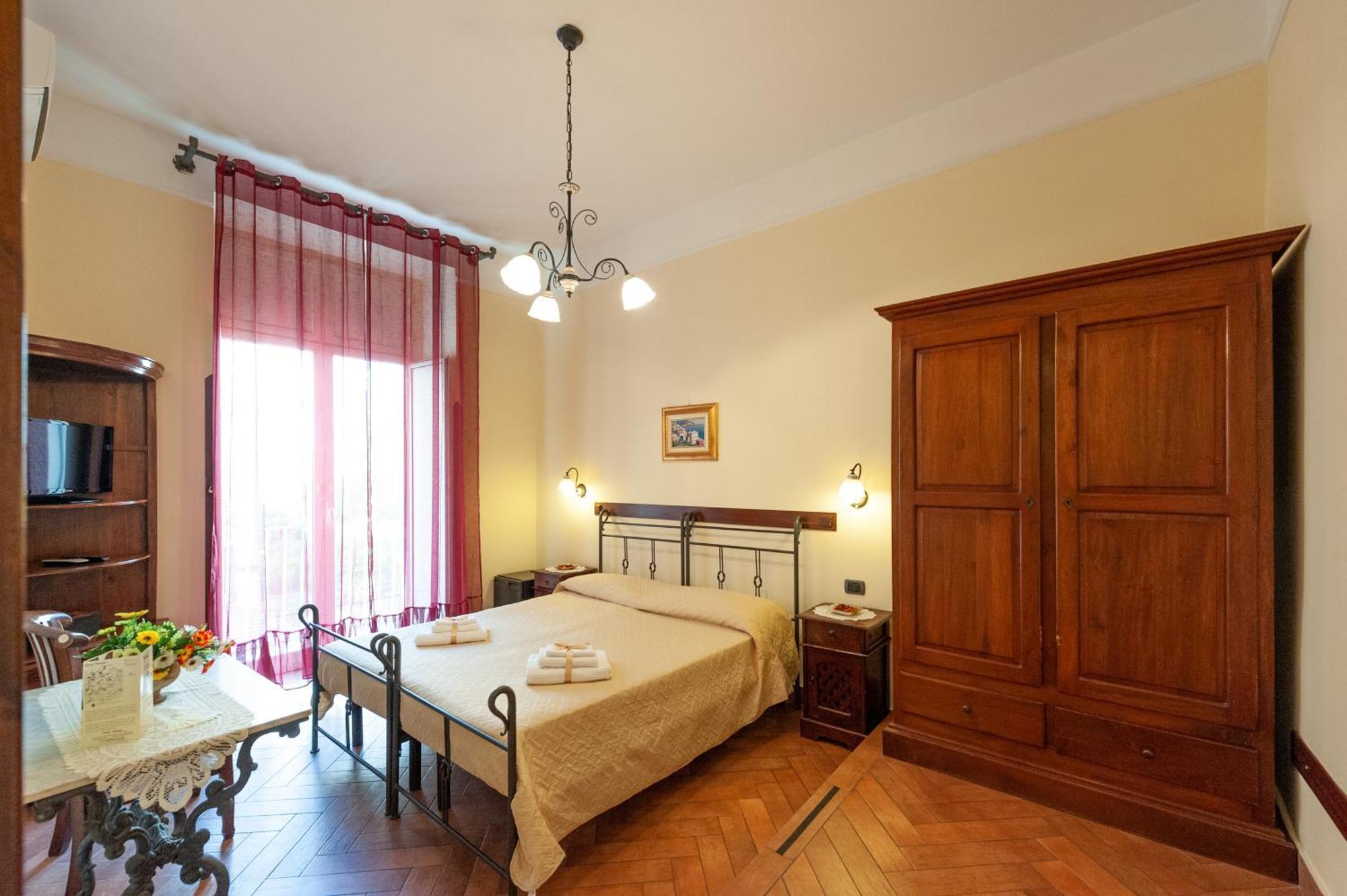 B&B Conte Cavour Neapel Exteriör bild