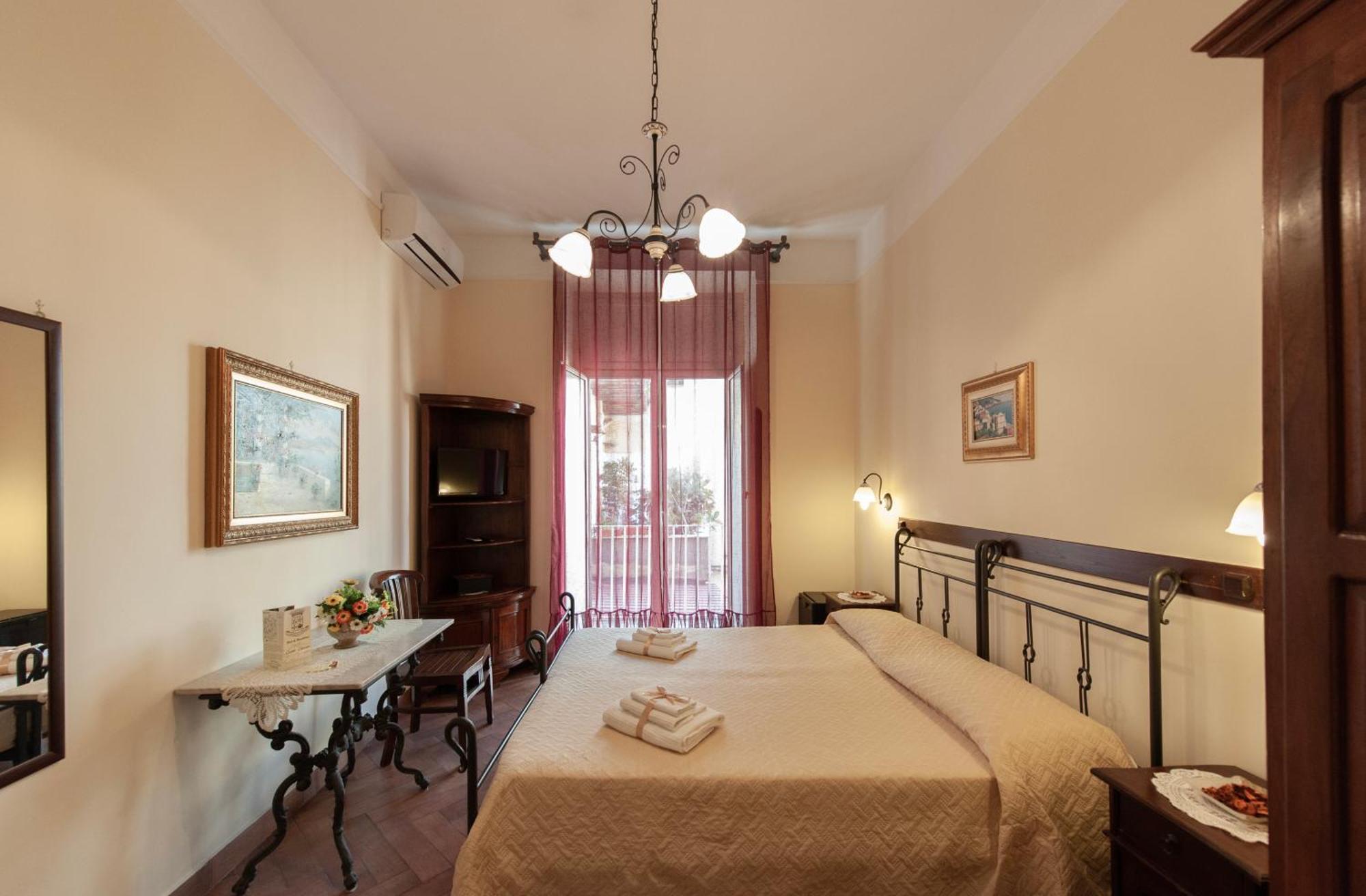B&B Conte Cavour Neapel Exteriör bild