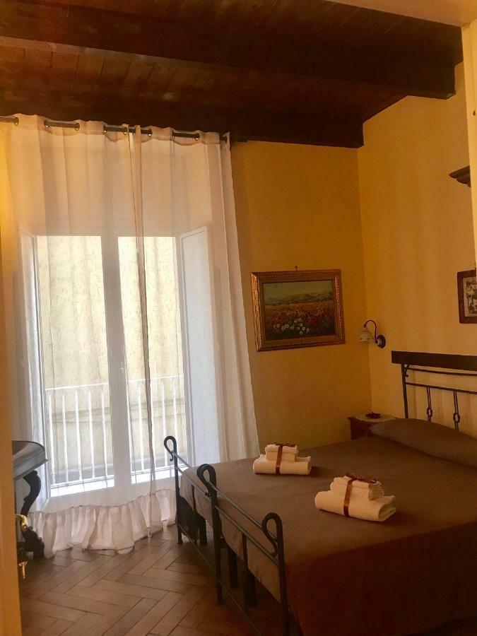 B&B Conte Cavour Neapel Exteriör bild