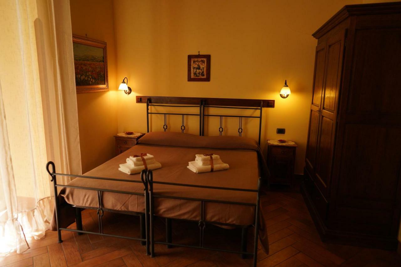 B&B Conte Cavour Neapel Exteriör bild