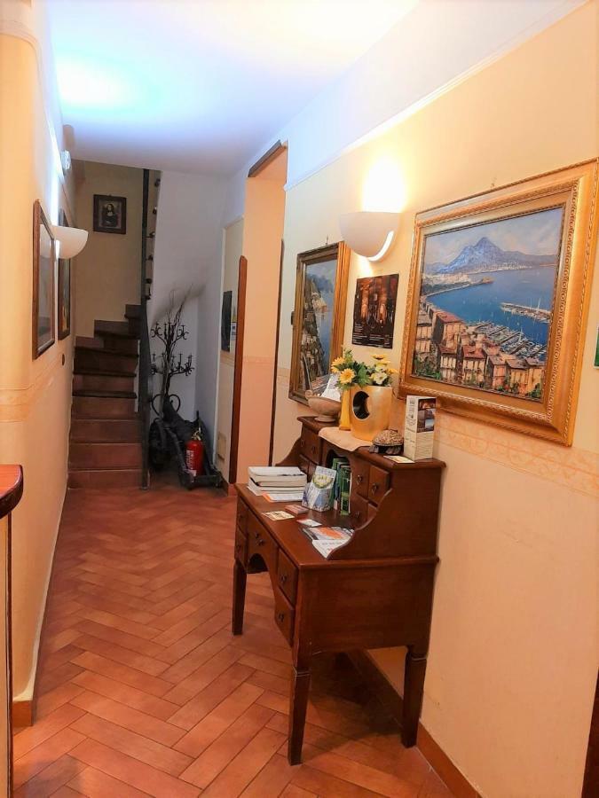 B&B Conte Cavour Neapel Exteriör bild