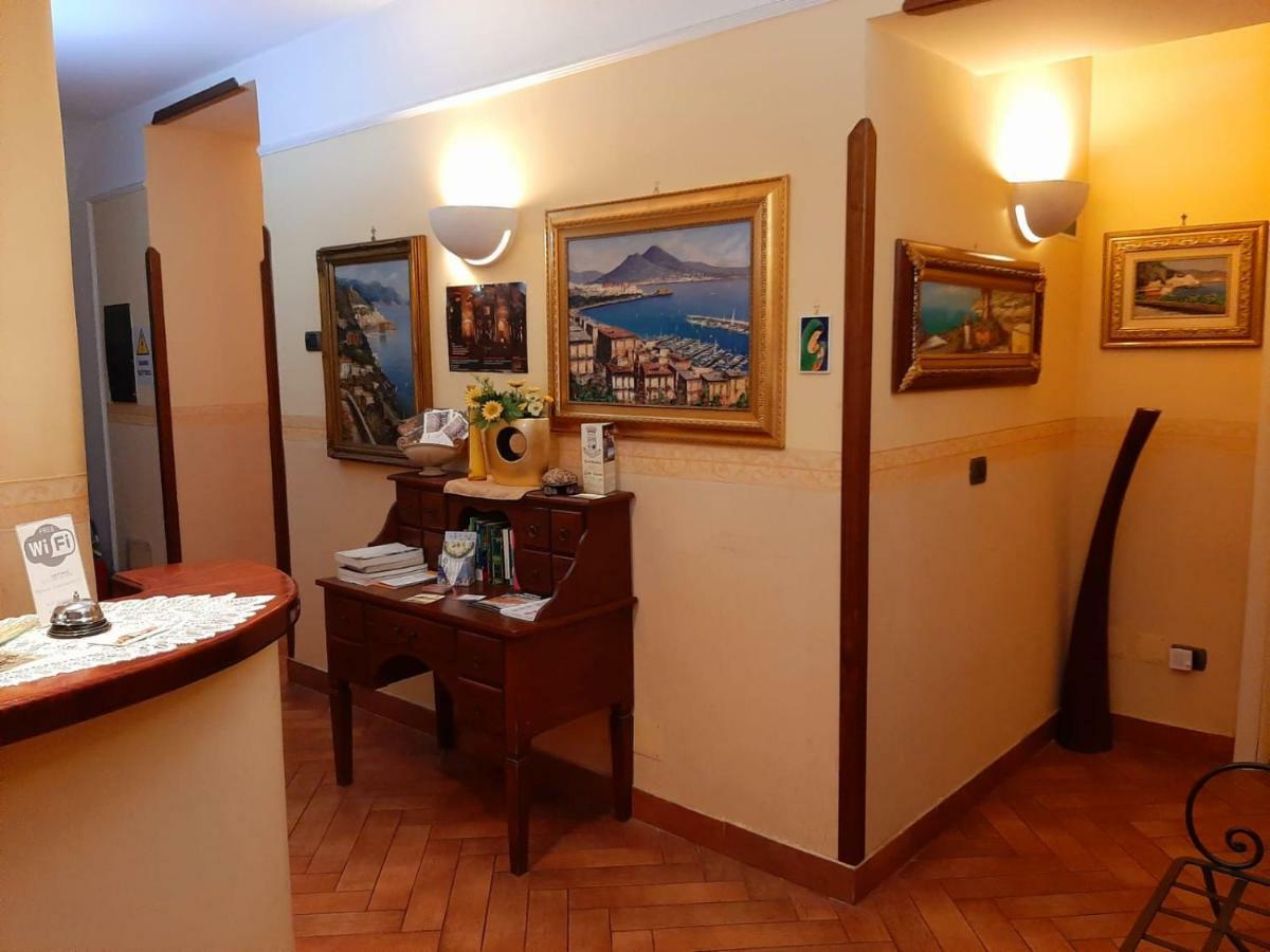 B&B Conte Cavour Neapel Exteriör bild
